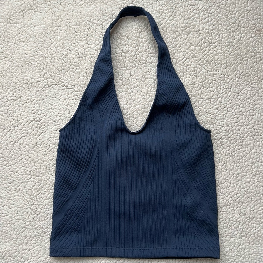 Dynamite Seamless Halter Top - Picture 4 of 10